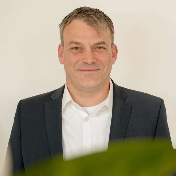 Dominik, SAP-Berater im Sales and Services Team.